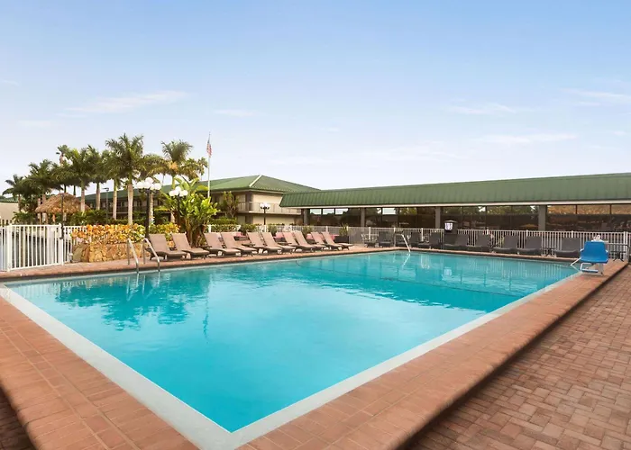 Ramada By Wyndham Sarasota Waterfront